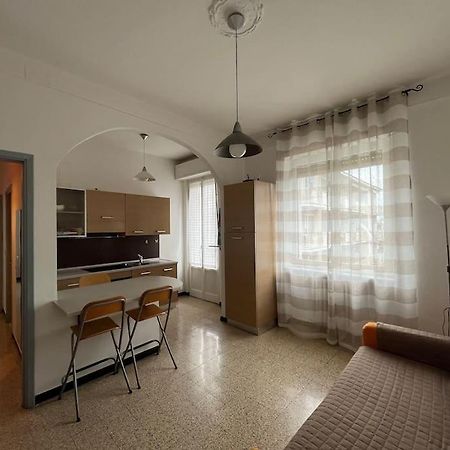 La Casa Di Alice Apartment Верчели Екстериор снимка